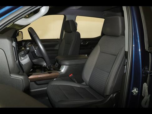 Used 2023 Chevrolet Silverado 1500 LT w/ Z71 Off-Road Package AWD/4WD image 23