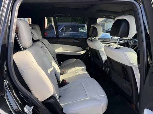 Used 2017 Mercedes-Benz GLS 450 4MATIC image 18