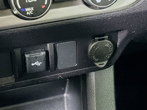 Used 2023 Toyota Tacoma SR5 RWD image 30