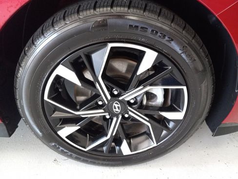 Used 2024 Hyundai Sonata SEL FWD image 4