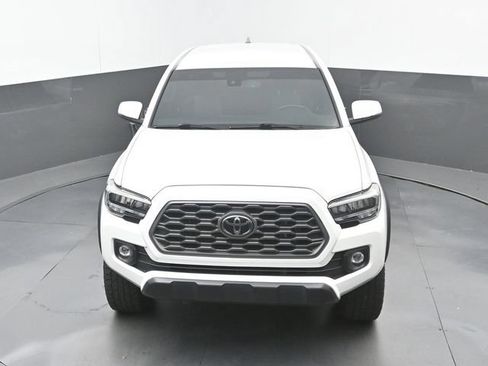 Used 2023 Toyota Tacoma TRD Off-Road w/ Black Out Package (TMS) AWD/4WD image 14