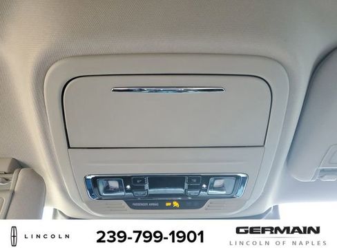 New 2025 Lincoln Corsair FWD image 32