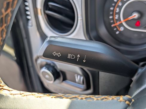 Used 2024 Jeep Wrangler Unlimited Sport AWD/4WD image 35