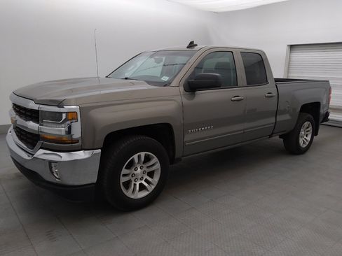 Used 2017 Chevrolet Silverado 1500 LT w/ All Star Edition RWD image 2