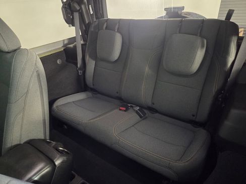 Used 2025 Jeep Wrangler Sport AWD/4WD image 24