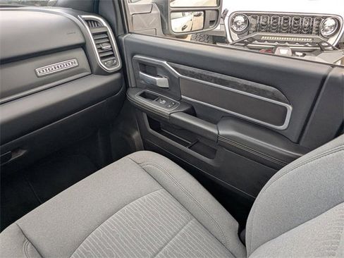Used 2024 RAM 2500 Big Horn image 17