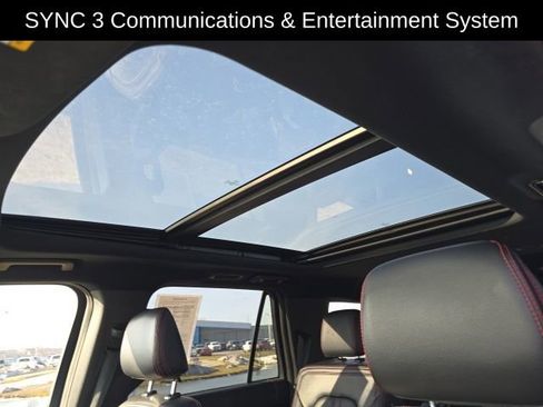 Used 2021 Ford Expedition Max Limited image 9