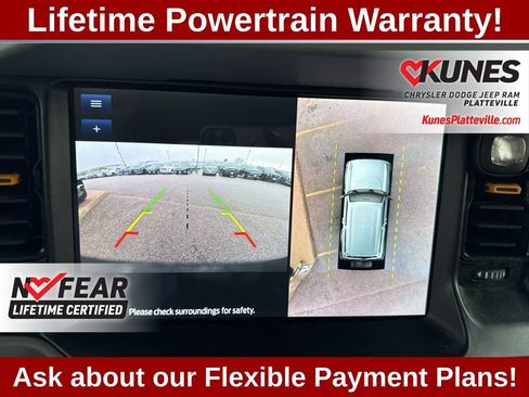 Used 2023 Ford Bronco Badlands image 29