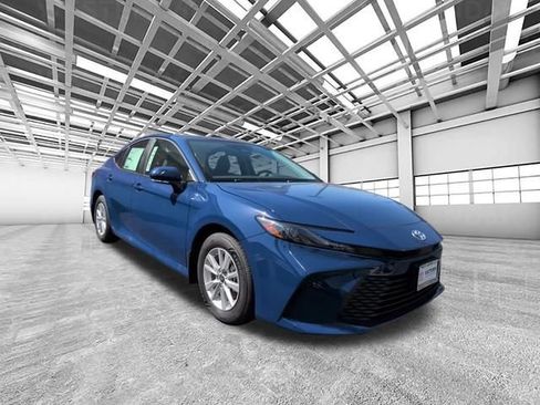 Used 2026 Toyota Camry LE w/ Convenience Package AWD/4WD image 1