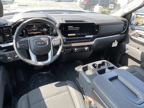 New 2026 GMC Sierra 1500 Elevation image 9