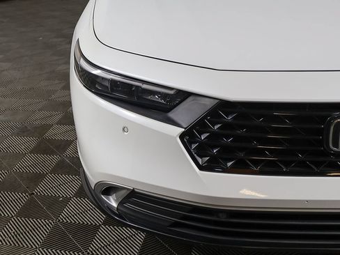 Used 2023 Honda Accord Touring image 15