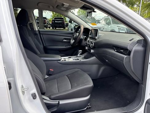 Used 2024 Nissan Sentra SV FWD image 16