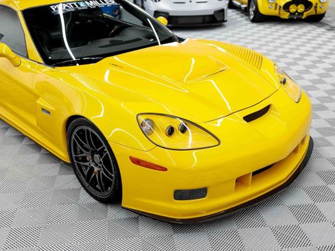Used 2008 Chevrolet Corvette Z06 w/ Preferred Equipment Group RWD image 17
