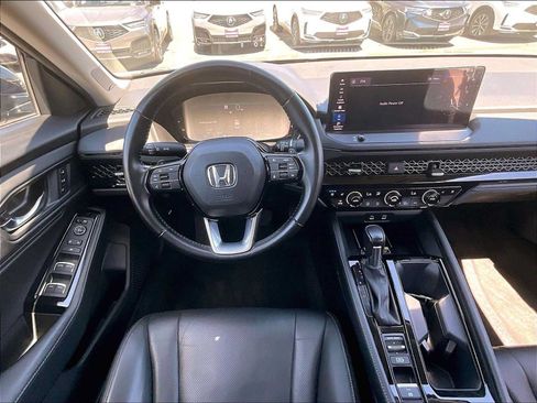 Used 2023 Honda Accord Touring image 8