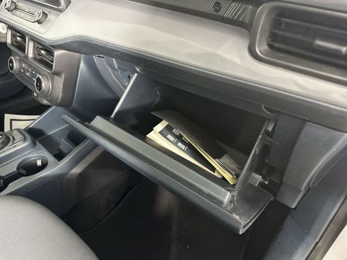 Used 2022 Ford Maverick XL image 21