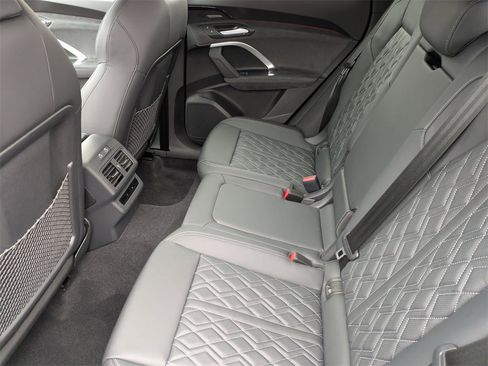 New 2025 Audi SQ5 Premium Plus image 30