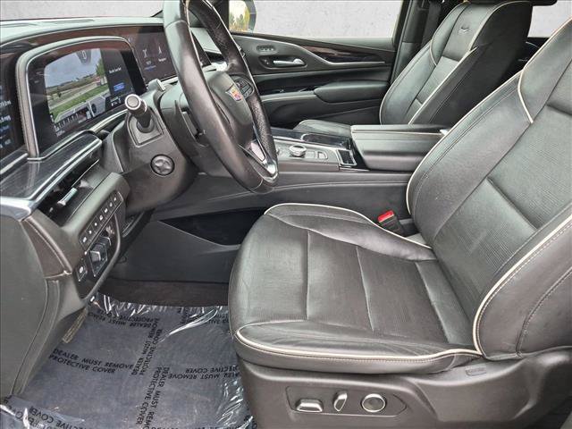 Used 2024 Cadillac Escalade ESV Sport w/ LPO, ONYX Package AWD/4WD image 16