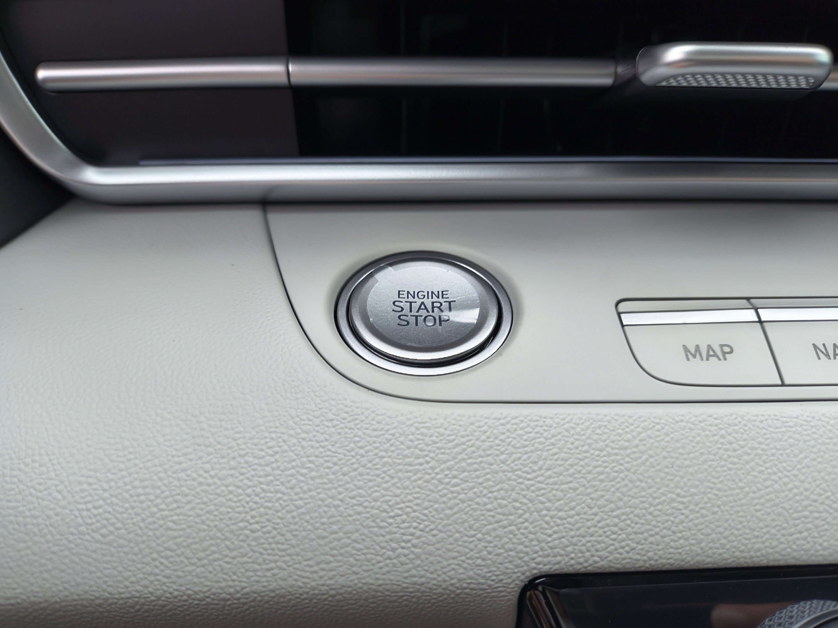 New 2026 Hyundai Elantra Limited FWD image 29