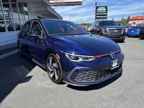 Used 2023 Volkswagen GTI SE w/ SE Leather Package FWD image 9