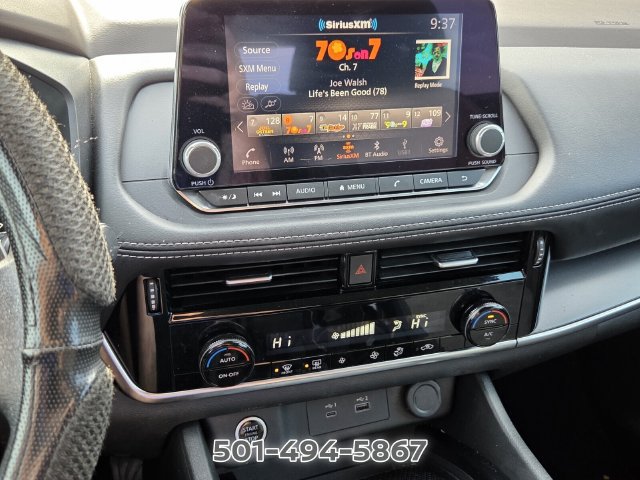 Used 2023 Nissan Rogue SV FWD image 17