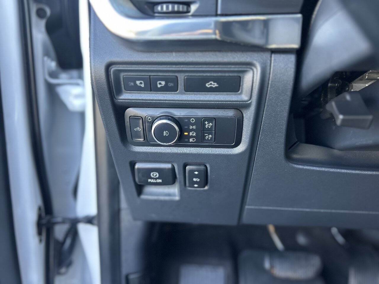 Used 2021 Ford F150 Lariat AWD/4WD image 14