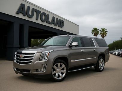 Used 2017 Cadillac Escalade ESV Luxury