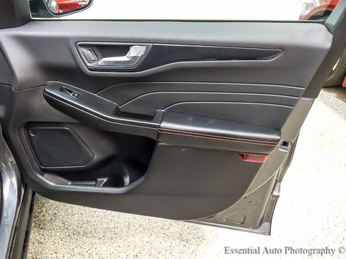 Used 2025 Ford Escape ST-Line Select w/ Tech Pack #1 image 26