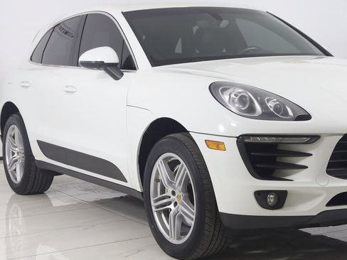 Used 2015 Porsche Macan S image 39
