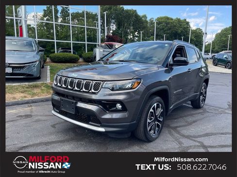 Used 2023 Jeep Compass Limited AWD/4WD image 1