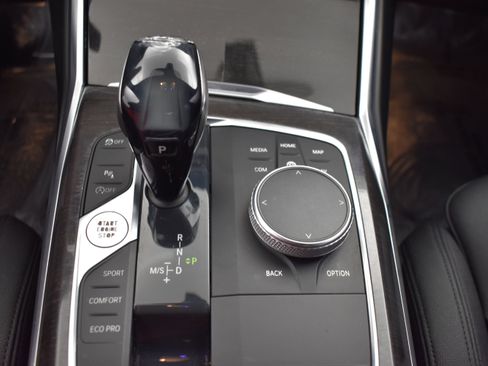 Used 2020 BMW 330i Sedan RWD image 12