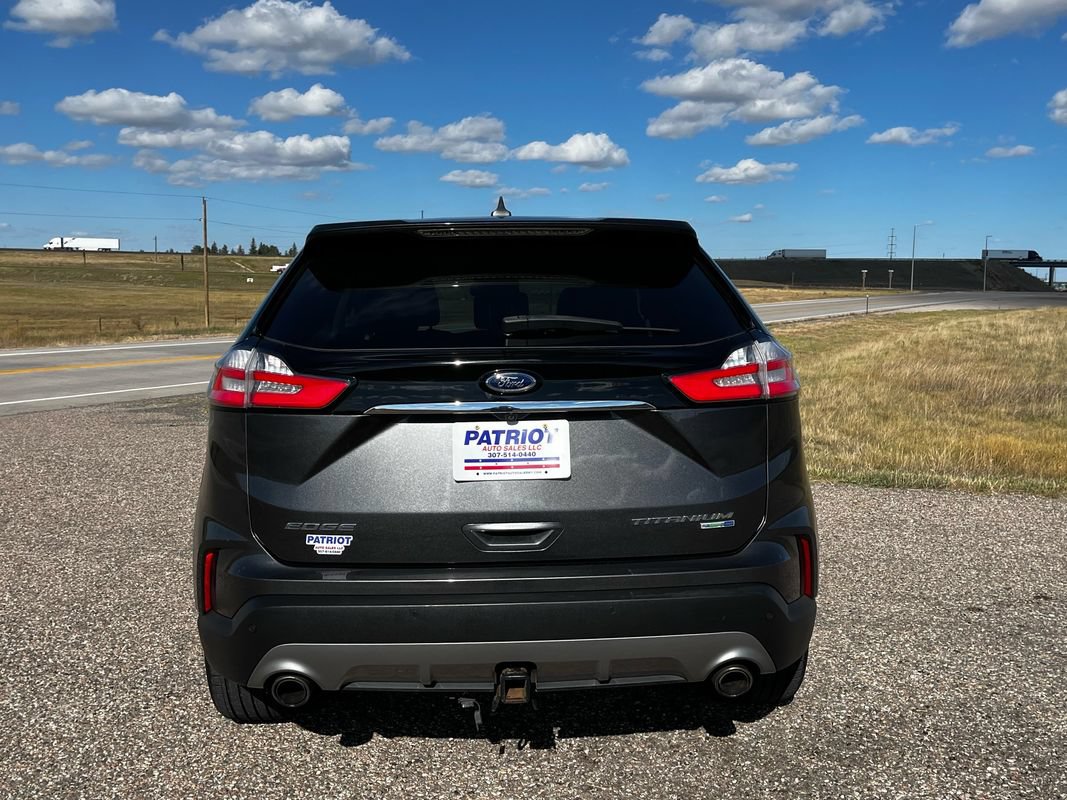 Used 2020 Ford Edge Titanium w/ Class II Trailer Tow Package AWD/4WD image 4