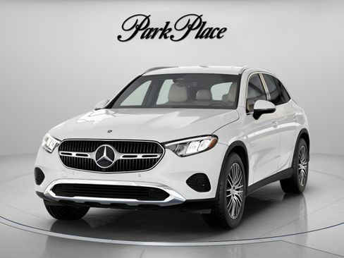 Used 2026 Mercedes-Benz GLC 300 image 38