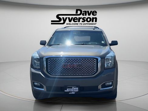 Used 2017 GMC Yukon XL Denali w/ Open Road Package AWD/4WD image 2