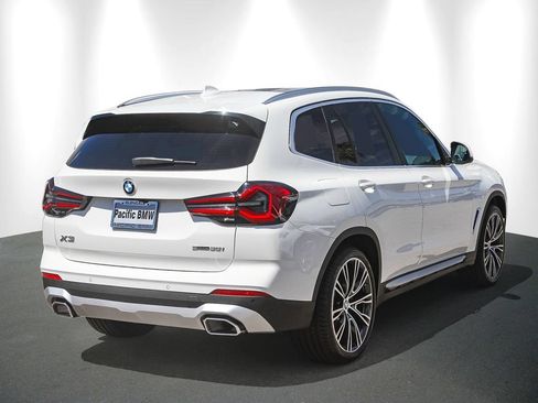 Used 2024 BMW X3 sDrive30i w/ Premium Package RWD image 6