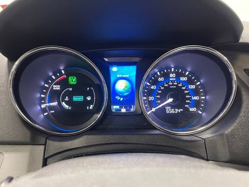 Used 2014 Hyundai Sonata Limited w/ Panoramic Sunroof Package 02 FWD image 32