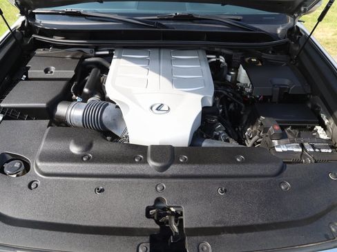 Used 2023 Lexus GX 460 Luxury w/ Sport Design Package image 72