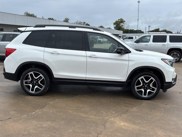 Used 2023 Honda Passport Elite image 2