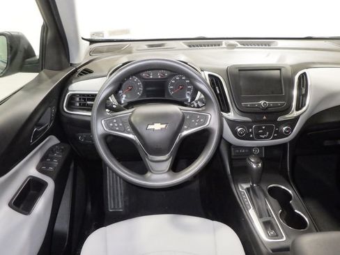 Used 2020 Chevrolet Equinox LS w/ LPO, Floor Liner Package FWD image 9
