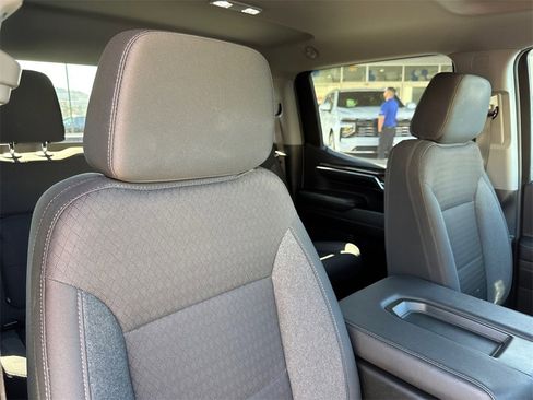 Used 2024 GMC Sierra 1500 Elevation image 15