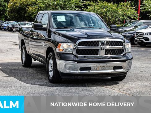 Used 2024 RAM 1500 Classic SLT AWD/4WD image 4