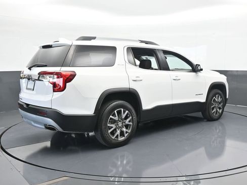 Used 2022 GMC Acadia SLE w/ Driver Convenience Package image 6