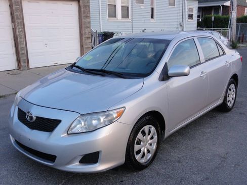 Used 2010 Toyota Corolla LE FWD image 33