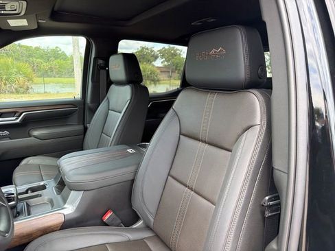 New 2026 Chevrolet Silverado 1500 High Country w/ High Country Premium Package AWD/4WD image 25