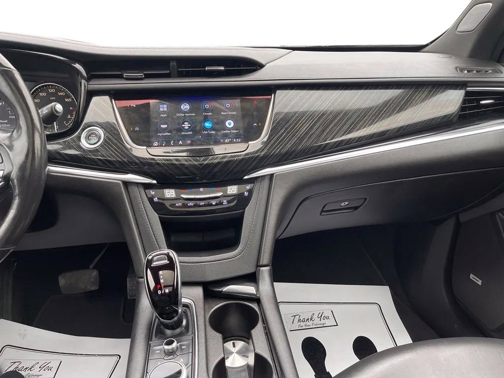 Used 2023 Cadillac XT6 Premium Luxury FWD image 30