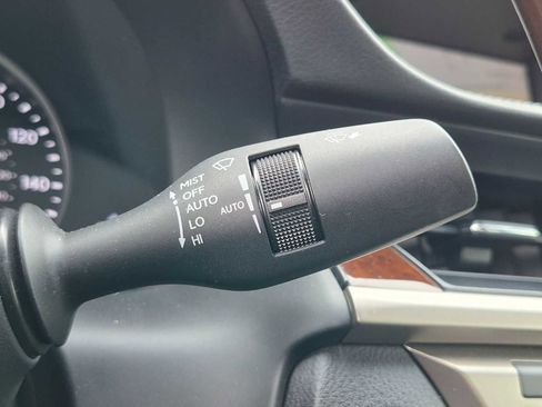 Used 2013 Lexus ES 350 w/ Ultra Luxury Pkg FWD image 34