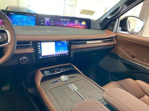 New 2026 Lincoln Navigator Reserve AWD/4WD image 51