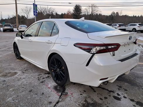 Used 2021 Toyota Camry XSE image 5