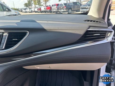 Used 2024 Buick Enclave Essence w/ Experience Buick Package image 62