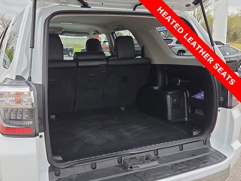 Used 2024 Toyota 4Runner TRD Off-Road Premium AWD/4WD image 9
