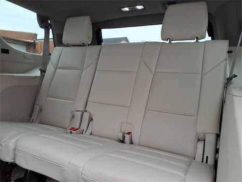 Certified 2025 Cadillac Escalade Premium Luxury Platinum image 15